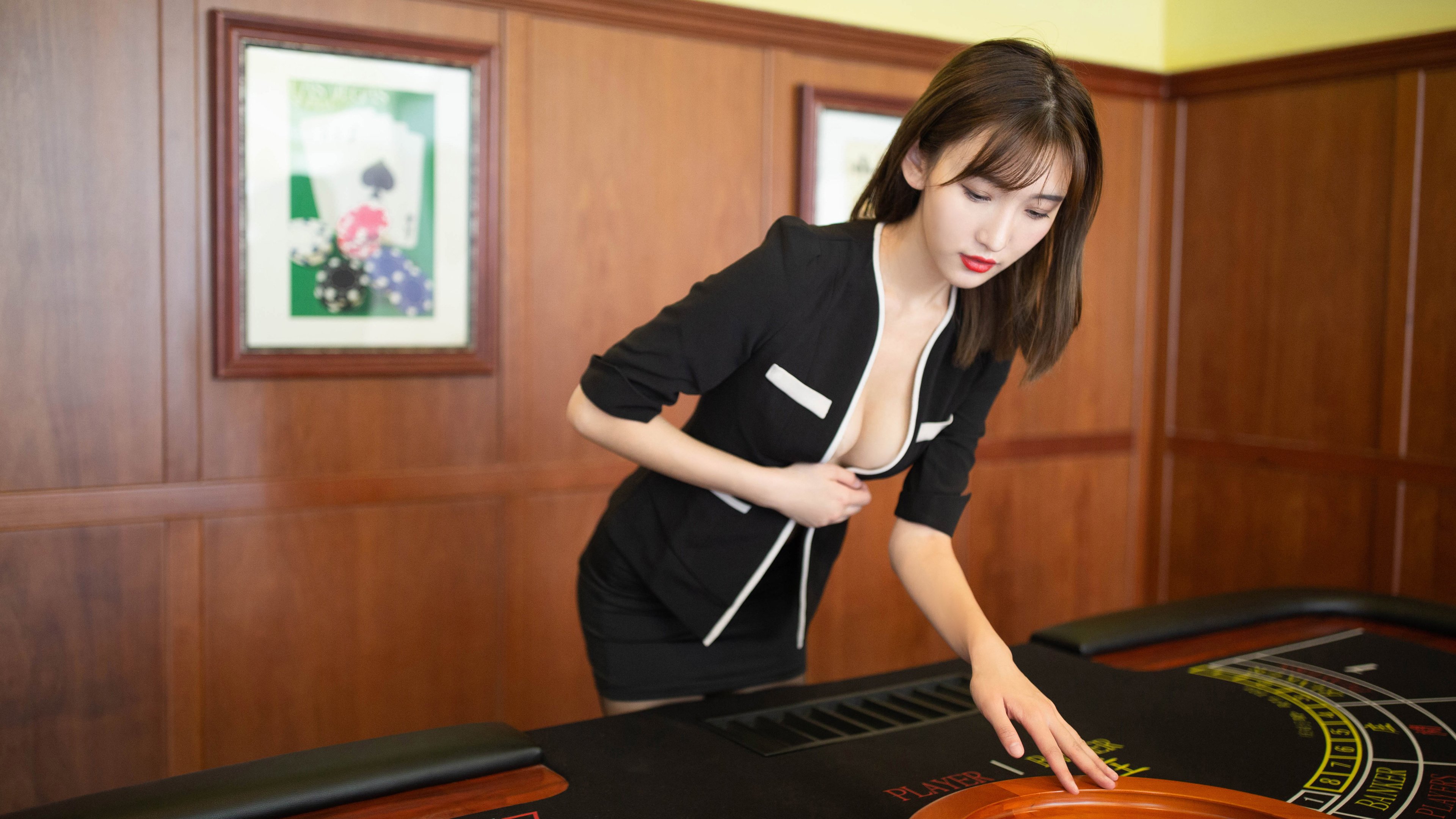 九游登录入口-湖人官方宣布浓眉哥复出，浓眉哥湖人定妆照