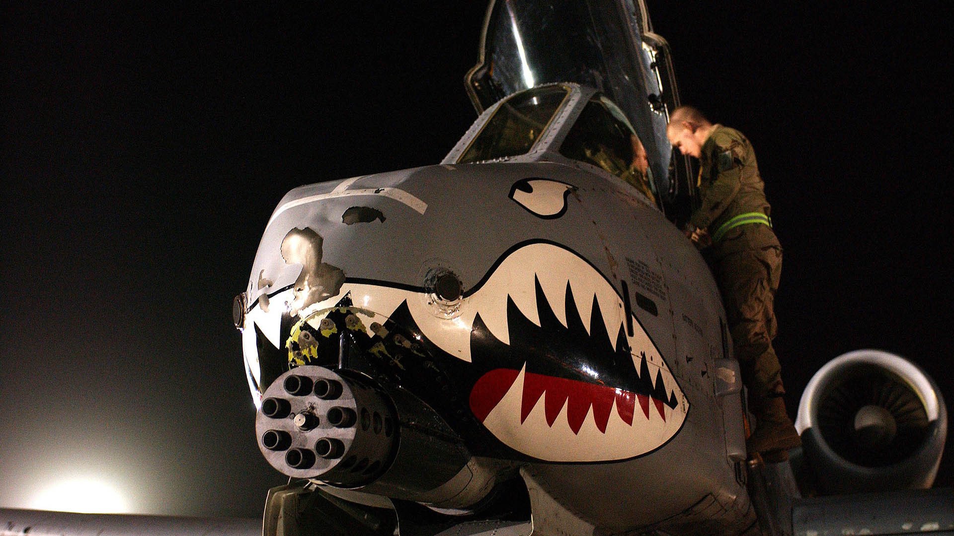 青训中心实行多教练带组模式丰富球员训练风格，青训队教练